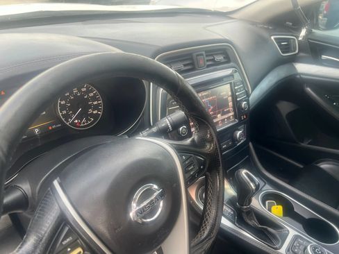 Used 2017 Nissan Maxima 3.5 SL FWD image 12