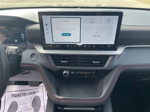 Used 2025 Ford Explorer ST-Line w/ ST-Line Street Pack image 19