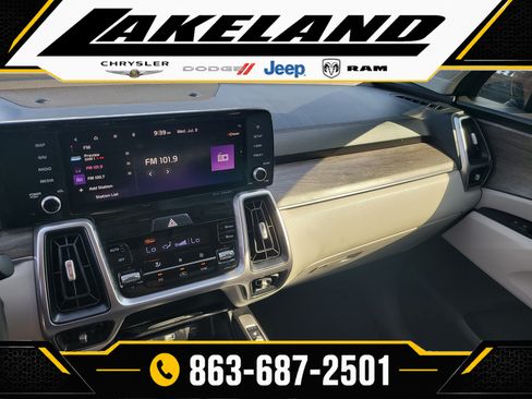 Used 2022 Kia Sorento S AWD/4WD image 21