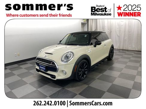 Used 2018 MINI Cooper S image 2