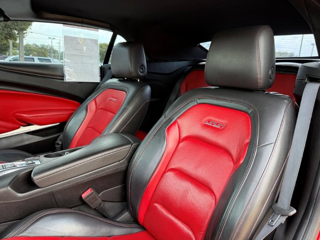 Used 2019 Chevrolet Camaro SS RWD image 20