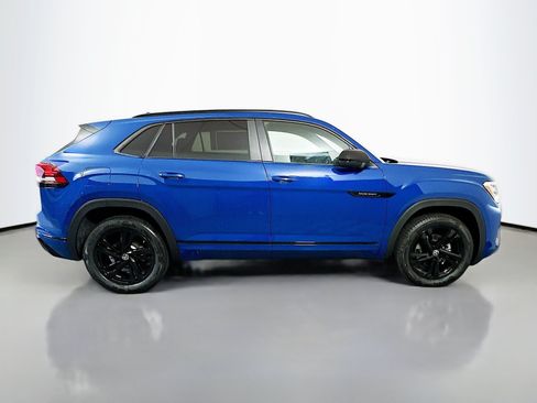 Used 2025 Volkswagen Atlas Cross Sport SEL R-Line AWD/4WD image 8