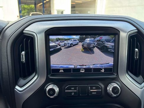 Used 2022 GMC Sierra 1500 SLT w/ SLT Premium Plus Package AWD/4WD image 31