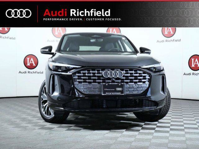 Certified 2025 Audi Q5 Premium w/ Premium Plus AWD/4WD image 4
