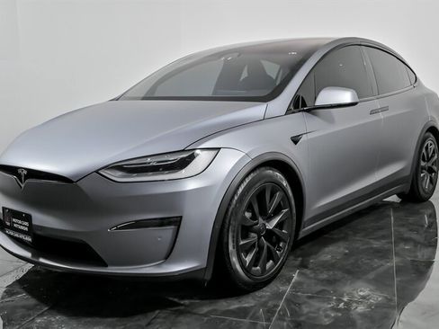 Used 2023 Tesla Model X image 5