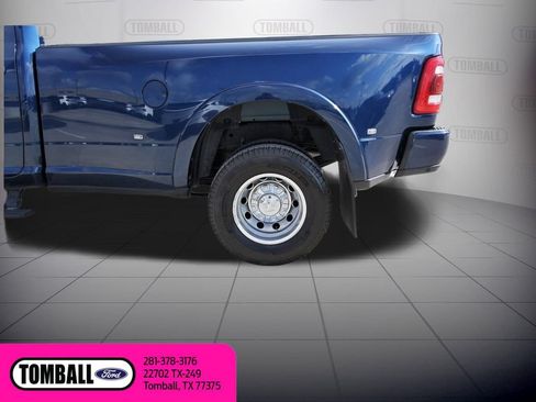 Used 2024 RAM 3500 Limited w/ Towing Technology Group AWD/4WD image 30