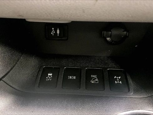 Used 2016 Toyota Highlander Limited Platinum image 22