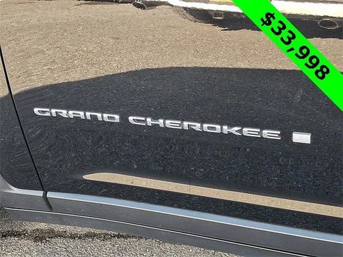 Certified 2023 Jeep Grand Cherokee Limited image 31