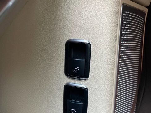 Used 2017 Mercedes-Benz GLS 550 4MATIC image 28