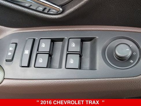 Used 2016 Chevrolet Trax LT w/ LT Sun and Sound Package AWD/4WD image 13