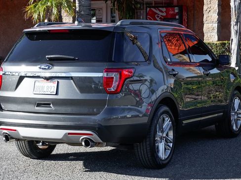 Used 2017 Ford Explorer XLT w/ Equipment Group 201A image 11