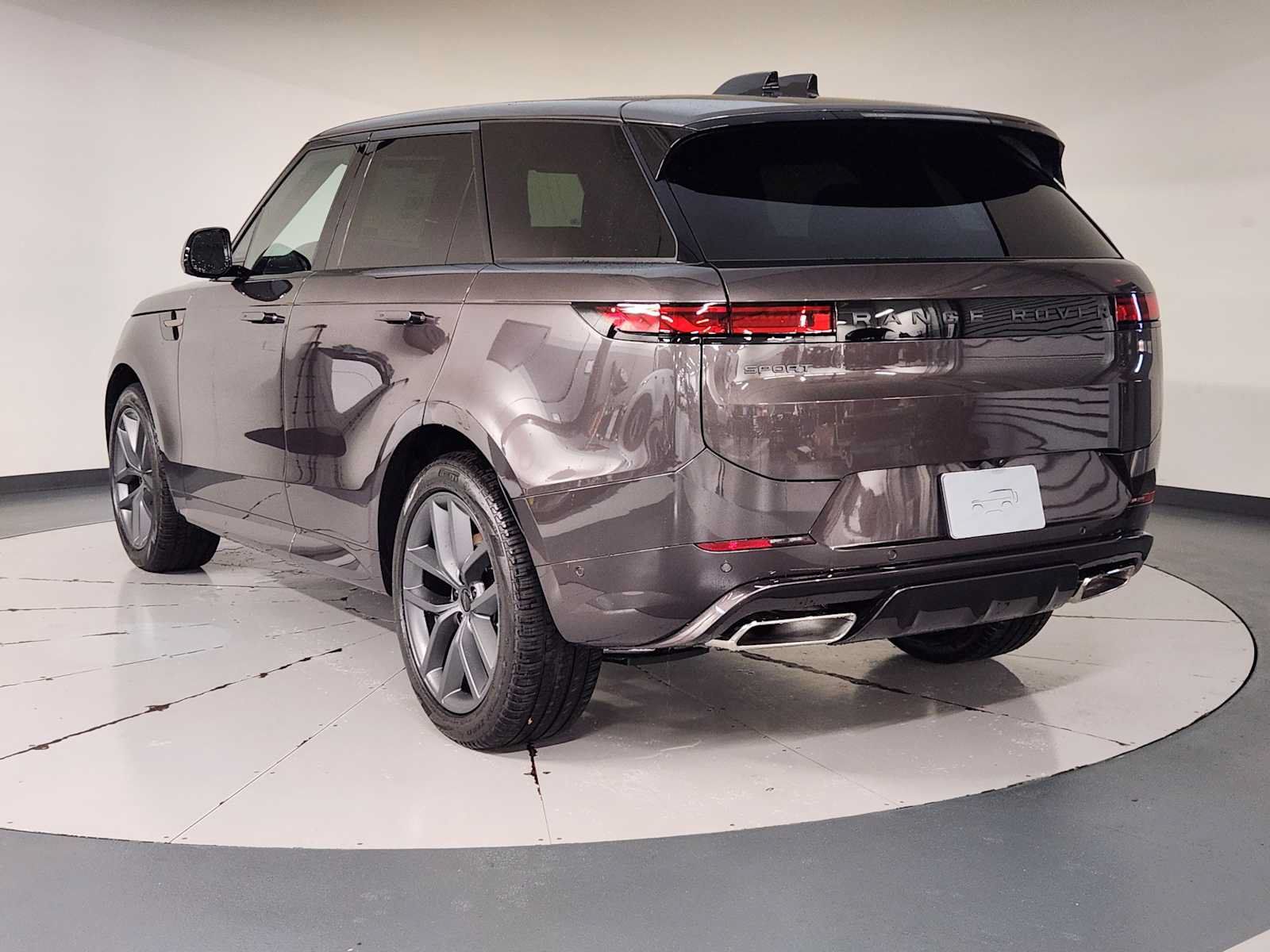New 2026 Land Rover Range Rover Sport Dynamic SE AWD/4WD image 6