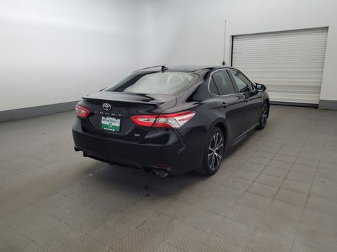Used 2020 Toyota Camry SE image 9