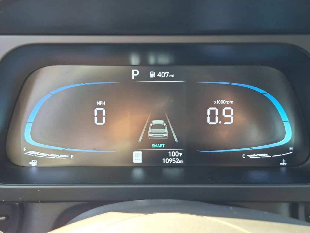 Used 2026 Hyundai Elantra Sport FWD image 16