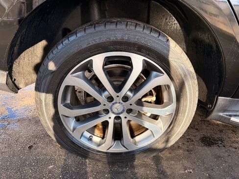 Used 2016 Mercedes-Benz GLE 350 4MATIC w/ Premium Package image 42