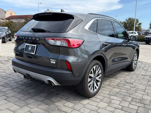 Used 2020 Ford Escape Titanium AWD/4WD image 9