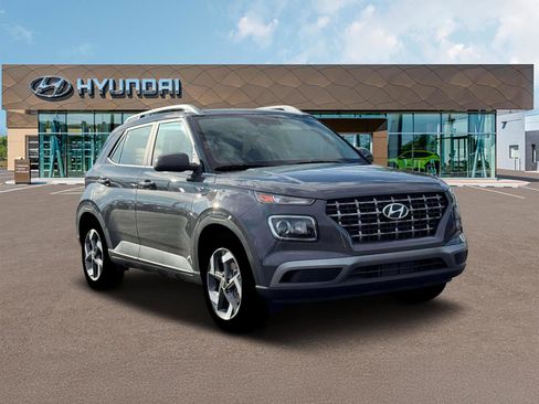 New 2026 Hyundai Venue SEL FWD image 11