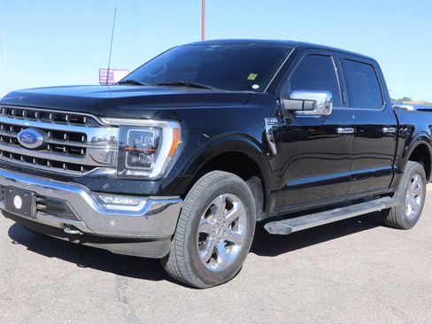 Used 2023 Ford F150 Lariat w/ Equipment Group 502A High AWD/4WD image 3