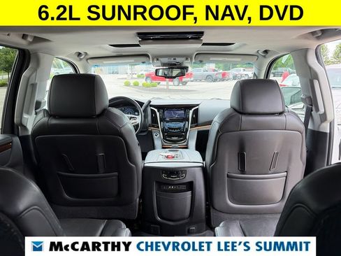 Used 2016 Cadillac Escalade ESV Luxury AWD/4WD image 43