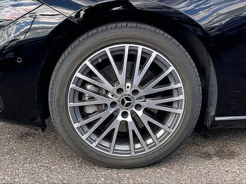 Used 2025 Mercedes-Benz CLA 250 image 9