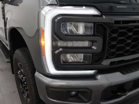 Used 2023 Ford F250 XLT w/ XLT Premium Package AWD/4WD image 24