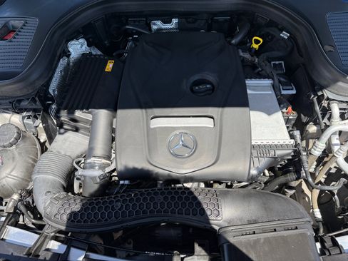 Used 2019 Mercedes-Benz GLC 300 4MATIC image 22