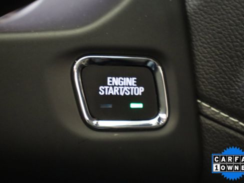 Used 2023 GMC Acadia SLE w/ Driver Convenience Package image 32