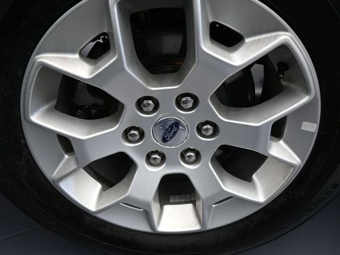 Used 2023 Ford F150 XLT image 46