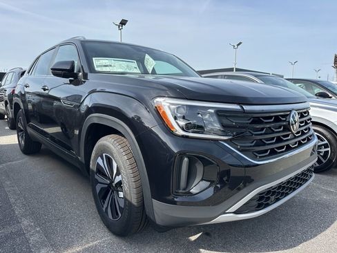 New 2026 Volkswagen Atlas Cross Sport SE FWD image 1