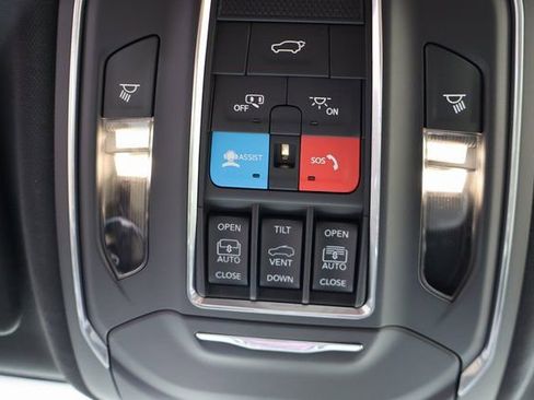 New 2025 Jeep Grand Cherokee Limited 4xe AWD/4WD image 20