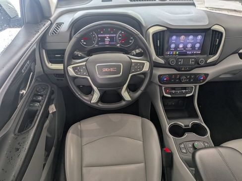 Used 2024 GMC Terrain SLT FWD image 15