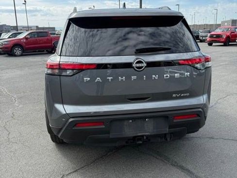 Used 2024 Nissan Pathfinder SV w/ SV Premium Package image 7