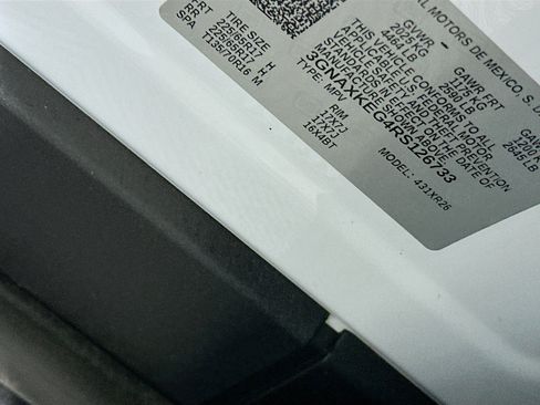 Used 2024 Chevrolet Equinox LT image 12