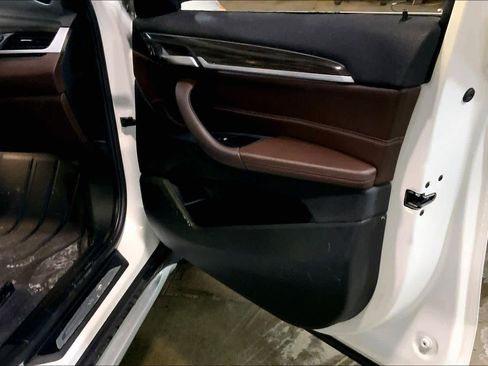 Used 2018 BMW X1 xDrive28i w/ Convenience Package image 22