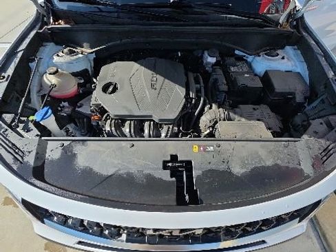 Used 2023 Kia Sorento LX FWD image 28