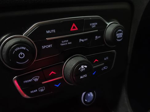 Used 2022 Dodge Charger R/T image 32