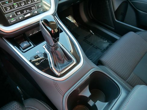 Certified 2025 Subaru Outback Premium image 24