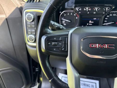 Used 2021 GMC Sierra 1500 Elevation w/ LPO, Elevation Black Package AWD/4WD image 17