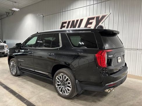 Used 2024 GMC Yukon Denali Ultimate AWD/4WD image 12