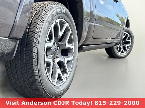 New 2026 RAM 1500 Laramie AWD/4WD image 15