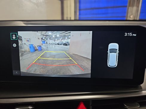 Used 2025 Kia Sorento EX w/ Panoramic Sunroof Package FWD image 24