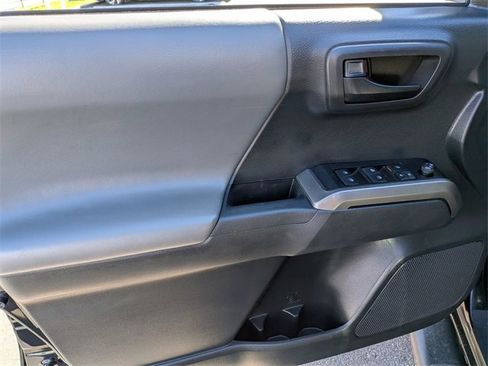 Used 2022 Toyota Tacoma SR5 image 8