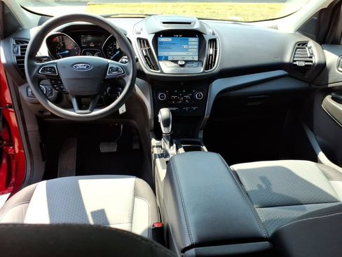 Used 2018 Ford Escape SE w/ SE Sync 3 Package FWD image 12
