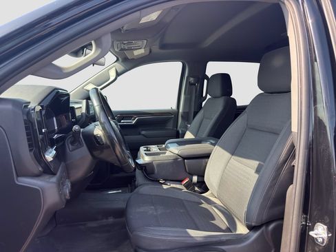 Used 2023 Chevrolet Silverado 1500 RST AWD/4WD image 9