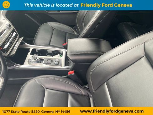 Used 2022 Ford Explorer XLT w/ Equipment Group 202A AWD/4WD image 29