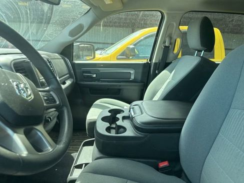 Used 2022 RAM 1500 Classic SLT AWD/4WD image 6