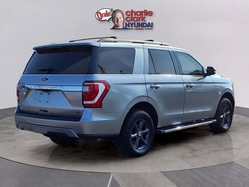 Used 2021 Ford Expedition XLT image 5