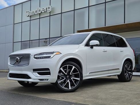 Certified 2023 Volvo XC90 B6 Plus AWD/4WD image 1