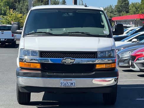 Used 2022 Chevrolet Express 2500 w/ Driver Convenience Package RWD image 10
