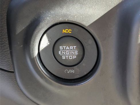 Used 2023 Jeep Wrangler Unlimited w/ Convenience Group AWD/4WD image 24